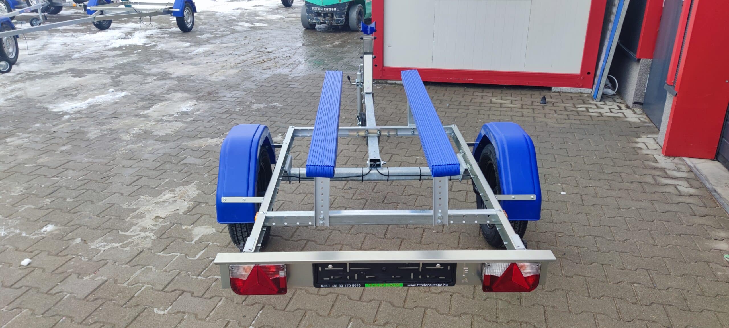 ALFA Marine 13115HP.45A*Neo egytengelyes, 3,1x1,49m, 450kg, fék nélküli, párnafás, csónakszállító max. 2,5m hajóig