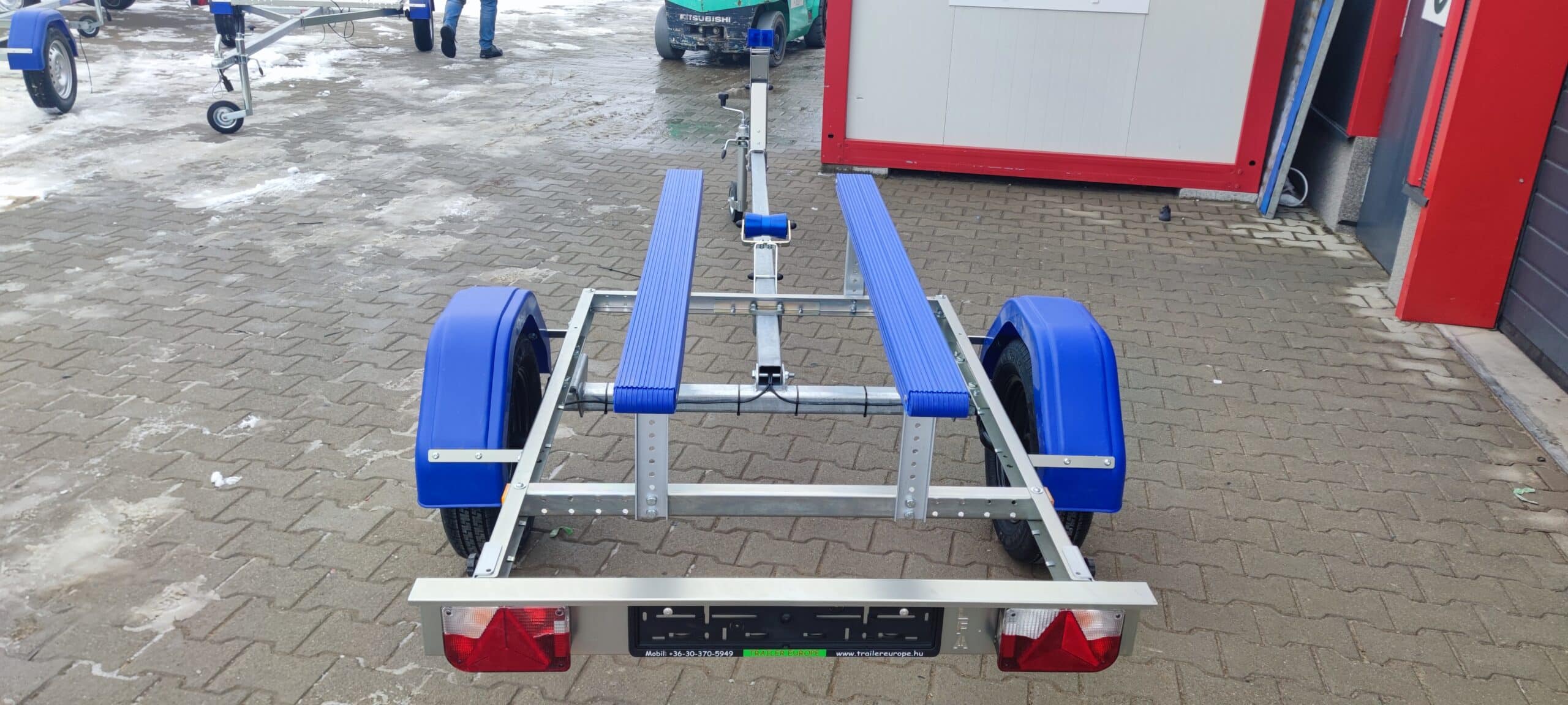 ALFA Marine 14115HP.45*Neo egytengelyes, 4,10 x 1,49m, 450kg, fék nélküli, párnafás, csónakszállító max. 3,5m hajóig