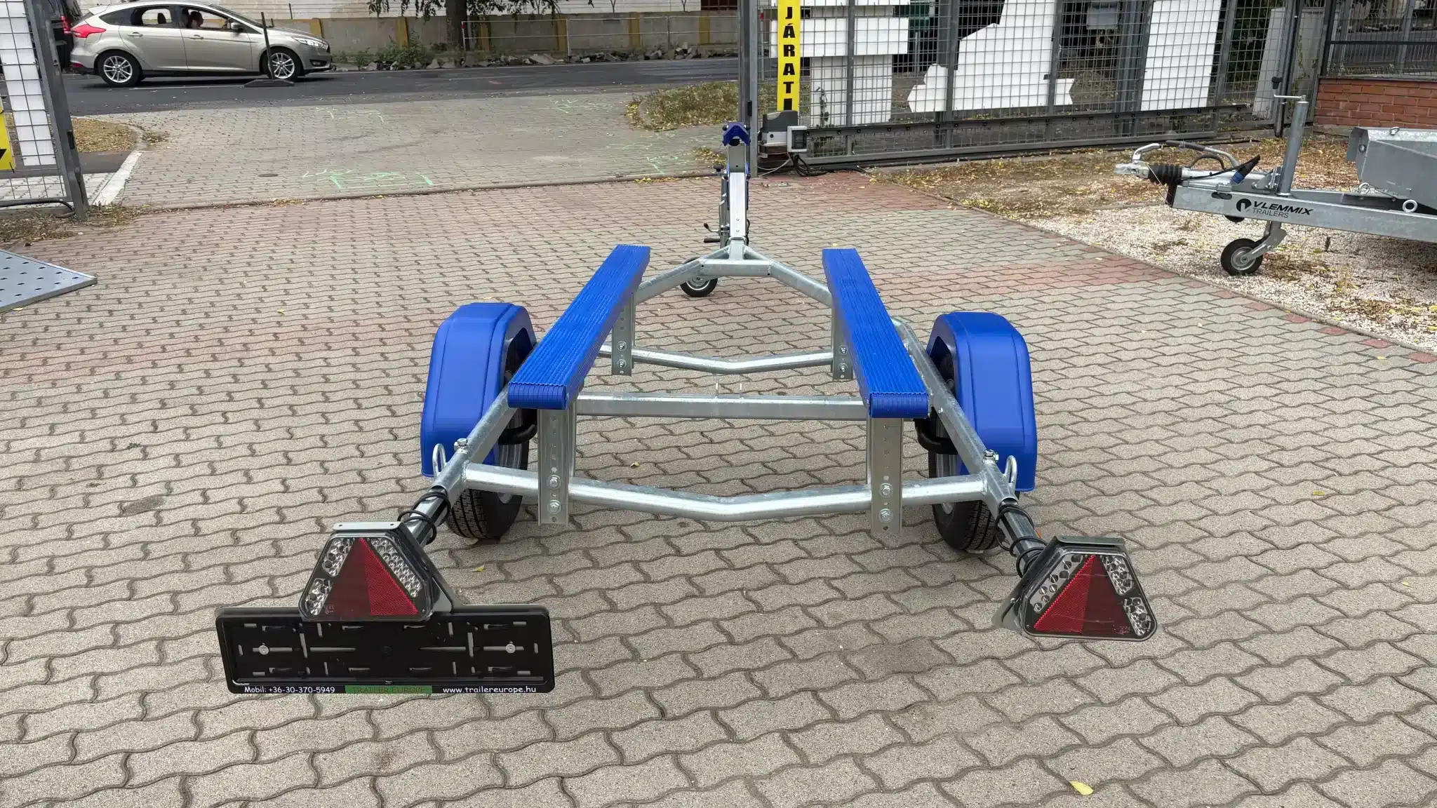 ALFA Marine 14315HP.55A* Jet Ski Egytengelyes, 4,25(4,45) x 1,48m, 550kg, fék nélküli, párnafás, Jet Ski, Csónakszállító, max. 3,65m hajóig