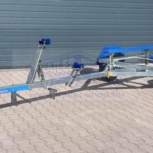 ALFA Marine 15518HG.55A*Neo egytengelyes, 5,5x1,82m, 550kg, fék nélküli, görgős, csónakszállító max. 4,9m hajóig