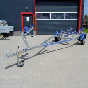 ALFA Marine 17620HG.75A* Alu Super egytengelyes, 6,43(7,6)x1,95m, 750kg, fék nélküli, görgős, csónakszállító, kihúzható vonórúddal, max. 6,8m hajóig