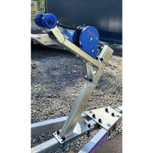 Csörlőtartó konzol ALFA Marine 15920 és fékes változatokhoz, 60x60, 70x70, 80x80mm zártszelvényhez, cuppánttal és ellendarabbal, kötőelemekkel, kpl.