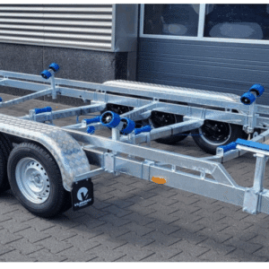 ALFA Marine háromtengelyes fékes csónakszállító