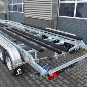 ALFA Marine 68425HP.350A*/R, 3x1350kg tengely, 8,40x2,45m, fékezett, hajó szállító utánfutók 10m/33 láb hosszúságú, 2,55m széles hajókhoz